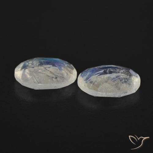 1.98克拉天然彩虹月长石，椭圆形，透明