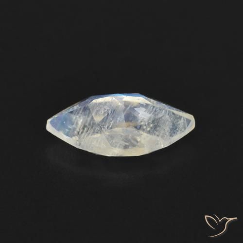 0.55克拉天然彩虹月长石，榄尖形，透明