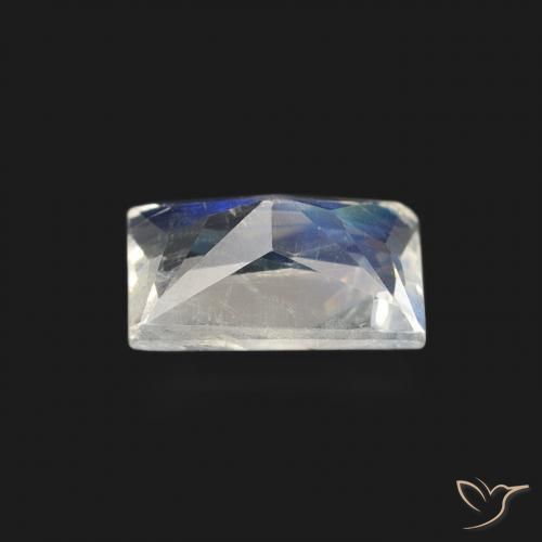 0.48克拉天然彩虹月长石，狭长方形，透明