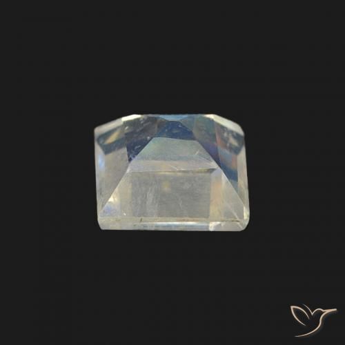 0.35克拉天然彩虹月长石，正方形，透明