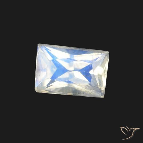 0.47克拉天然彩虹月长石，狭长方形，透明