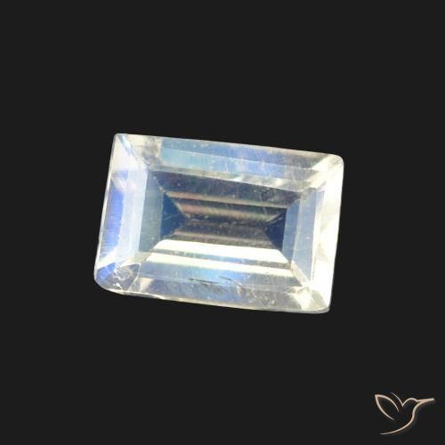 0.48克拉天然彩虹月长石，狭长方形，透明