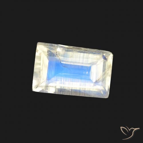 0.51克拉天然彩虹月长石，狭长方形，透明