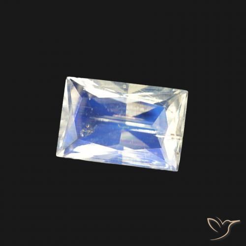 0.45克拉天然彩虹月长石，狭长方形，透明
