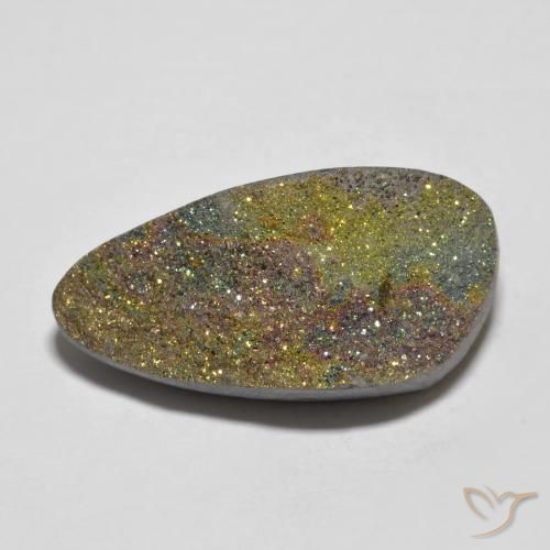 15.17克拉天然多色彩虹黄铁矿，异形，15.6×12.9毫米，不透明
