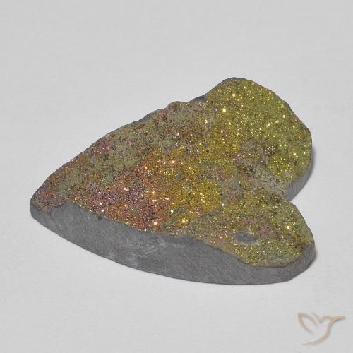 12.80克拉天然彩虹黄铁矿，心形，不透明