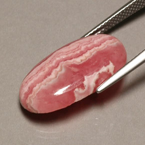 13.08克拉天然多色菱锰矿，椭圆形切割，21.6×12毫米，不透明