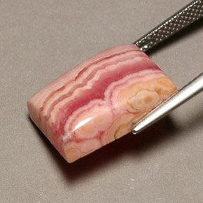 16.08克拉天然粉色菱锰矿，长方形切工，16.4×12.3毫米，不透明