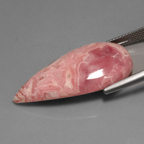 29.58克拉天然多色菱锰矿，梨形，31.3×16.5毫米，不透明