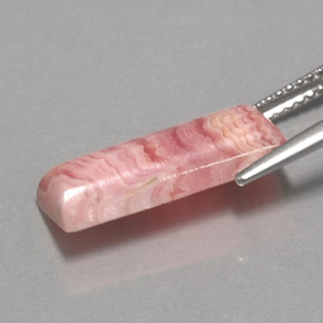 5.91克拉天然菱锰矿，狭长方形，不透明