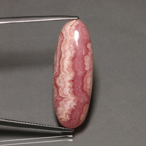 19.58克拉天然多色菱锰矿，椭圆形切割，31.7×11.7毫米，不透明
