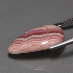 32.62克拉天然多色菱锰矿，梨形，29.5×18.5毫米，不透明