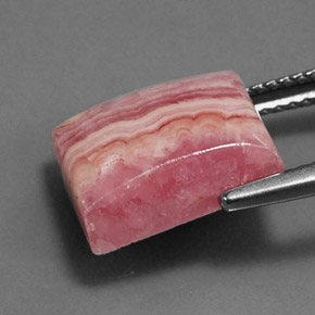 8.90克拉天然菱锰矿，狭长方形，不透明