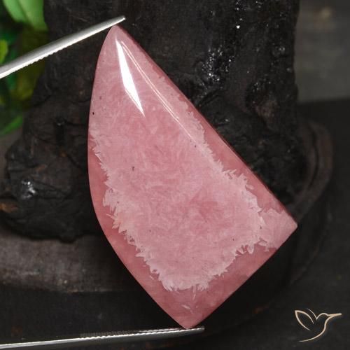 143.91ct 天然 彩色 菱锰矿, 花式切割, 不透明
