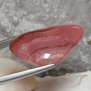 29.00克拉天然菱锰矿，胖三角形，半透明