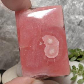 85.10克拉天然多色菱锰矿，长方形切工，38.3×26毫米，半透明