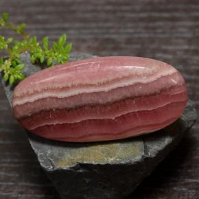 59.63克拉天然多色菱锰矿，椭圆形切割，41.6×20.5毫米，半透明