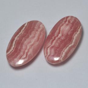 17.81天然多色菱锰矿，椭圆形切割，19.2×10.5毫米，半透明