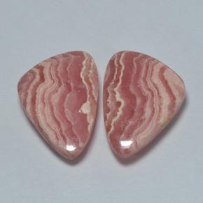 20.48天然多色菱锰矿，异形，18.2×13.1毫米，半透明