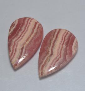 30.41天然多色菱锰矿，梨形，22.2×13.7毫米，半透明