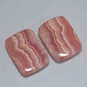 33.68天然多色菱锰矿，垫形剪裁，19.1×14毫米，半透明