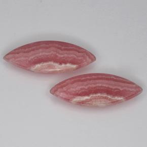 9.95天然多色菱锰矿，马眼形，20.3×7.7毫米，半透明