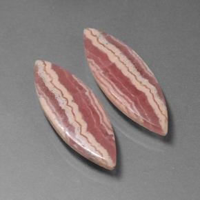 14.68克拉天然菱锰矿，榄尖形，半透明