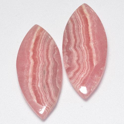 17.04克拉天然菱锰矿，榄尖形，半透明