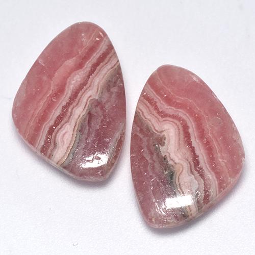 13.65天然多色菱锰矿，异形，16.1×10.8毫米，半透明