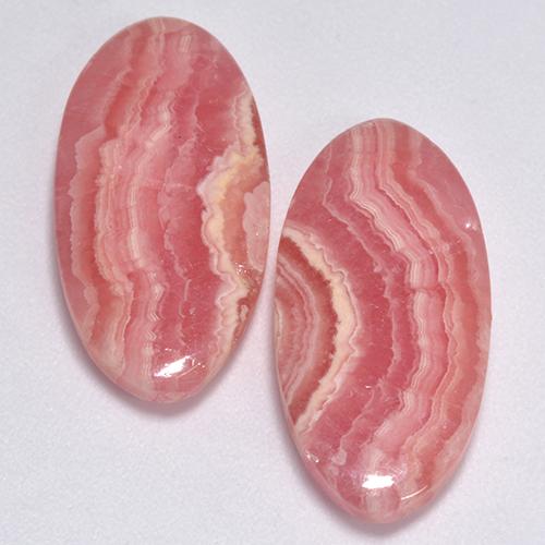 18.99天然多色菱锰矿，椭圆形切割，20.7×11.3毫米，半透明