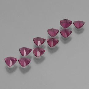 5.37天然紫色紫牙乌石榴石，三角形，5.2×5.2毫米，VS