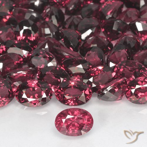 1.24ct 暗红色 红榴石石榴石, 椭圆形, VVS-VS