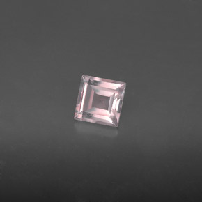 0.66克拉天然粉色粉晶，透明，5.1×5.1毫米，透明/半透明