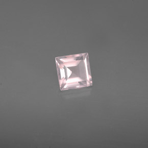 0.62克拉天然粉色粉晶，透明，5.1×5毫米，透明/半透明
