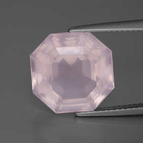 8.79克拉天然粉色粉晶，祖母绿式切割，12.9×12.8毫米，透明
