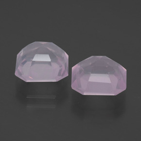 4.32天然粉色粉晶，祖母绿式切割，8.2×8.2毫米，透明