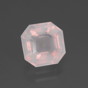 2.67克拉天然粉色粉晶，祖母绿式切割，8.7×8.6毫米，透明