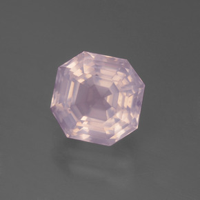 3.29克拉天然粉色粉晶，祖母绿式切割，9.1×8.9毫米，透明