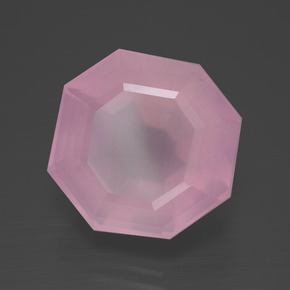 12.44克拉天然粉色粉晶，祖母绿式切割，14.7×14.4毫米，透明