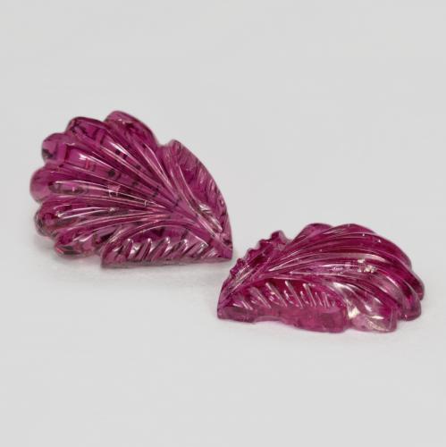 4.78天然红色红碧玺，花形切工，12×9.1毫米，半透明