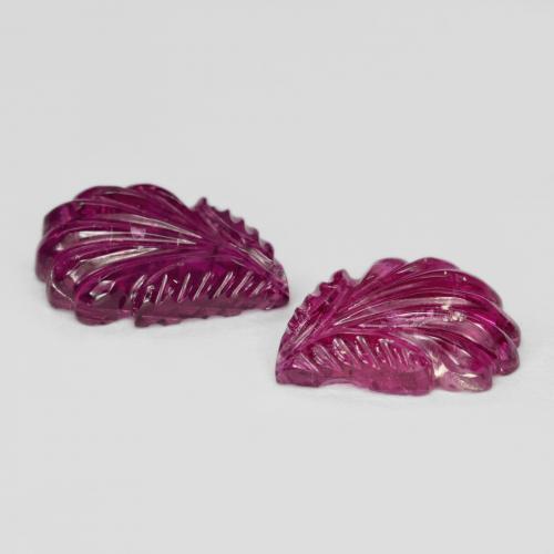 4.78天然红色红碧玺，花形切工，12×9.1毫米，半透明