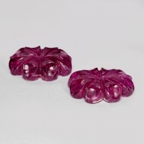 6.38克拉天然红碧玺，花形切割，半透明