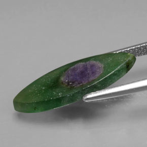 3.70克拉天然铬云母红宝石，榄尖形，半透明