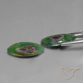 6.30克拉天然铬云母红宝石，榄尖形，半透明