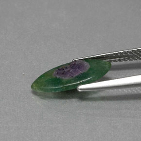1.47克拉天然铬云母红宝石，榄尖形，半透明