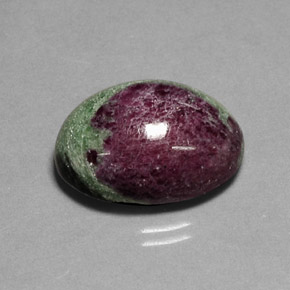 22.79克拉天然多色红宝石黝帘石，椭圆形切割，19.7×14.8毫米，不透明