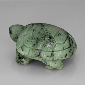 185.00克拉天然多色红宝石黝帘石，异形，42.6×32毫米，不透明