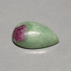 5.73克拉天然多色红宝石黝帘石，梨形，14.6×10.2毫米，不透明