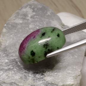 19.75克拉天然多色红宝石黝帘石，椭圆形切割，18.2×12.9毫米，不透明