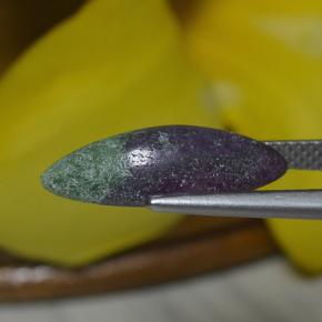 4.51克拉天然多色红宝石黝帘石，马眼形，17.1×6.8毫米，不透明